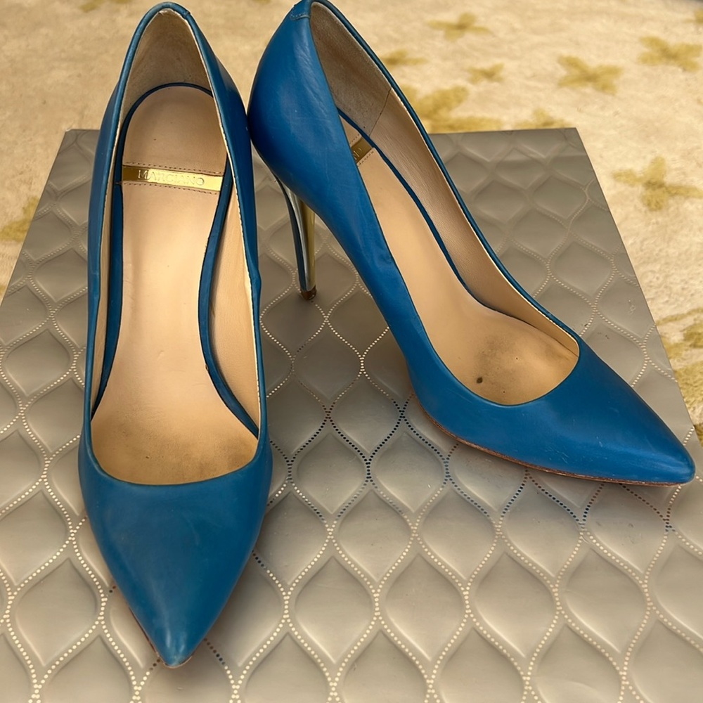 💕Marciano Azure Blue Stiletto Pumps 7.5 GUC